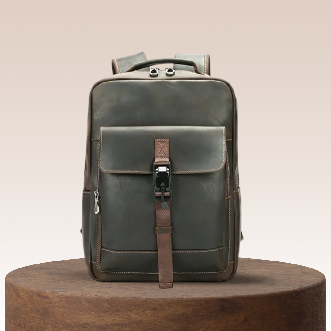 Bravaro | Structured City Backpack