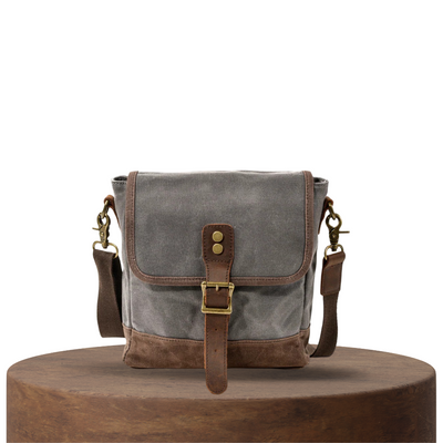 Beanie | Lightweight Vintage Crossbody Bag