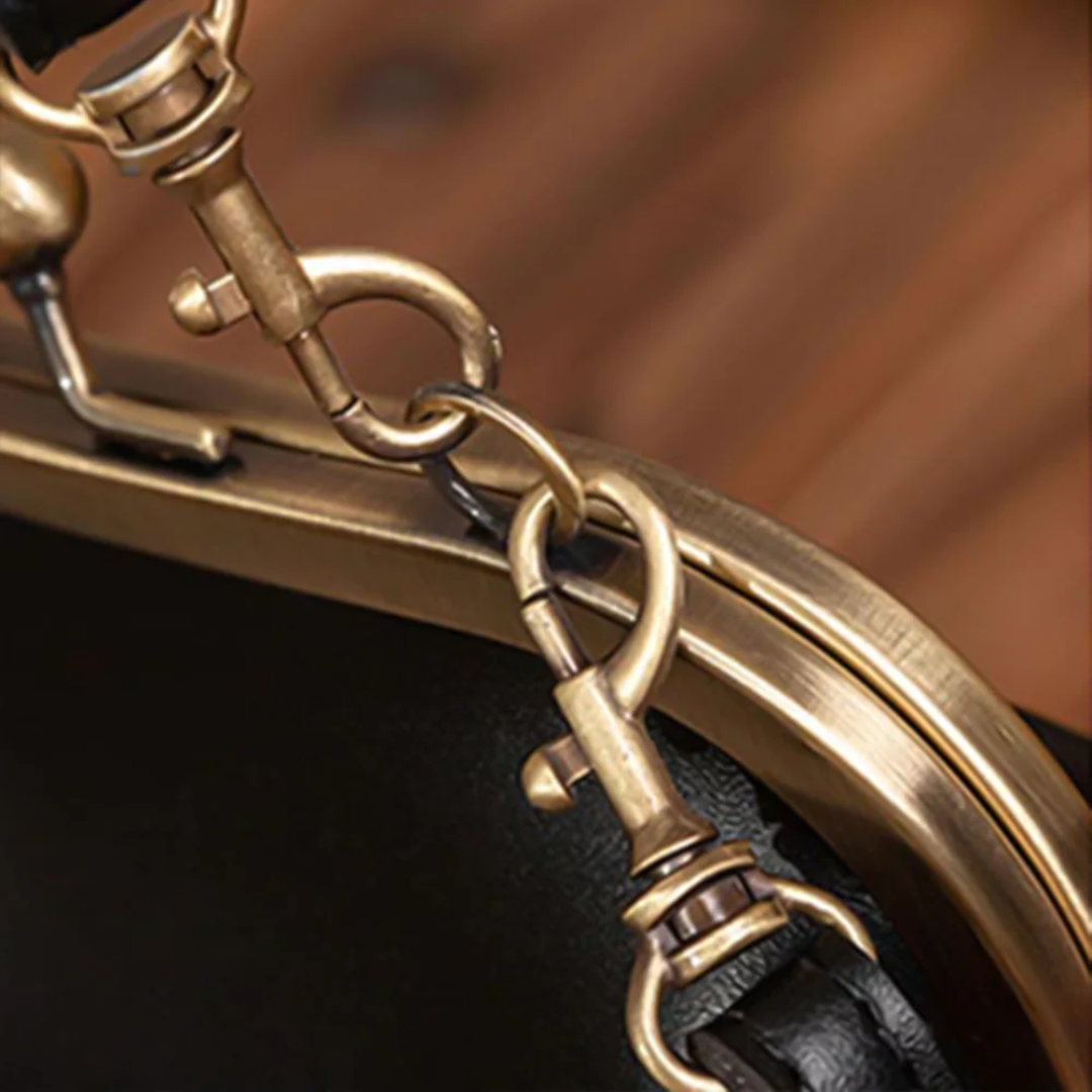 Vivienne | Retro Chic Kiss Lock Bag (BUY 1 GET 1 FREE)